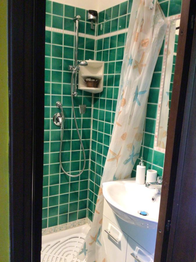 Nel Verde House Di Rolando Турин Экстерьер фото